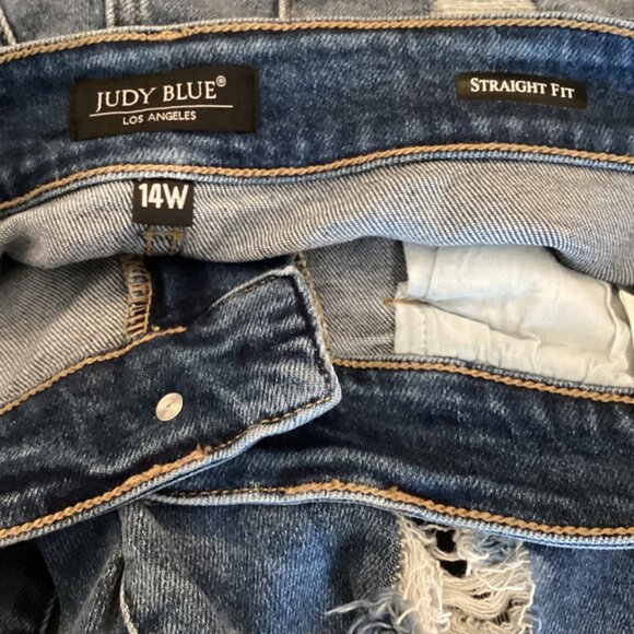 Judy Blue Womens Jeans Size 14W‎ Distressed Straight Fit Denim Cotton Blend - Picture 9 of 10